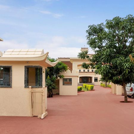 Treebo Premium Royal Amar With Mountain View, 2 Km From Pushkar Lake Hotel Exterior photo