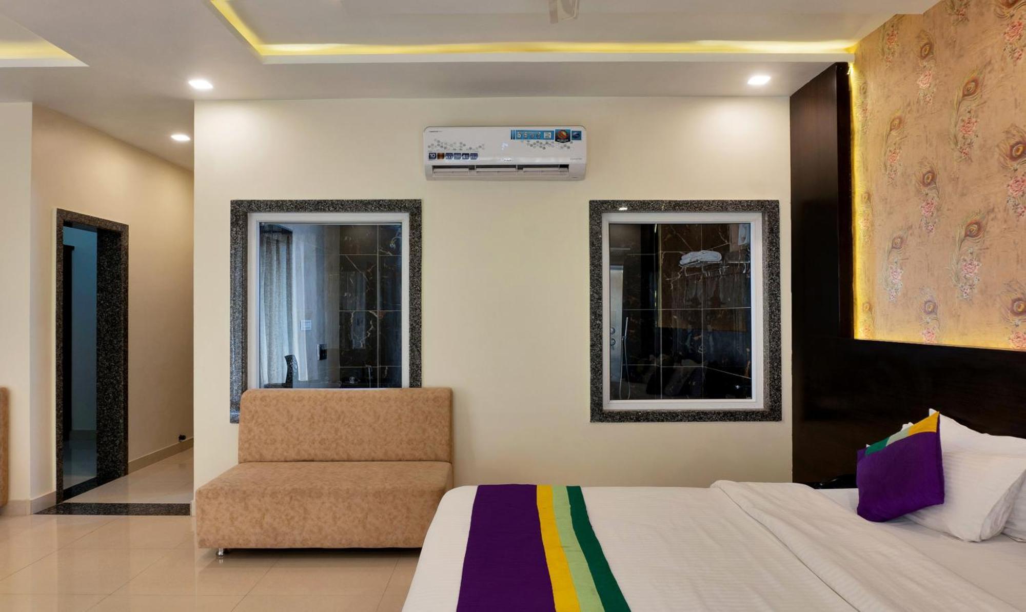 Treebo Premium Royal Amar With Mountain View, 2 Km From Pushkar Lake Hotel Exterior photo