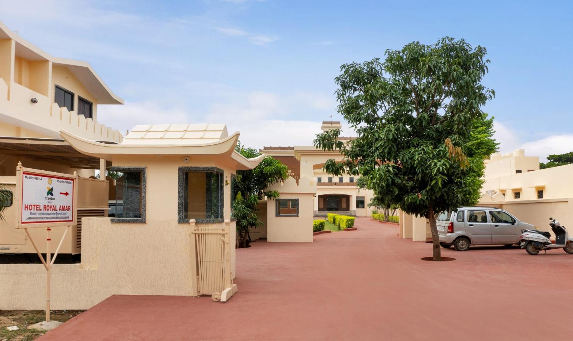 Treebo Premium Royal Amar With Mountain View, 2 Km From Pushkar Lake Hotel Exterior photo